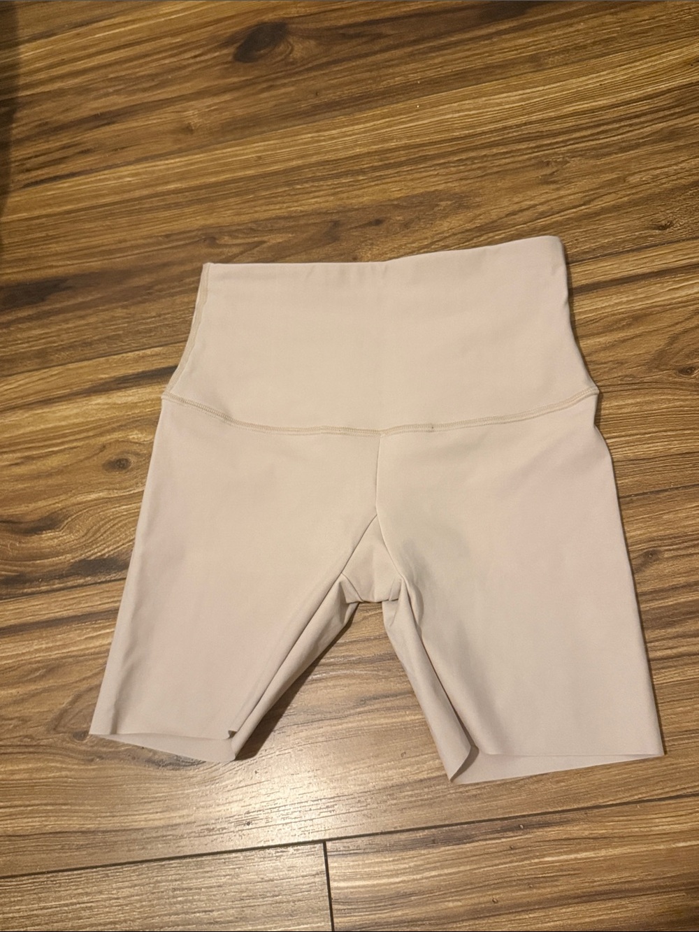 Moderate High-Waisted Shaper Short